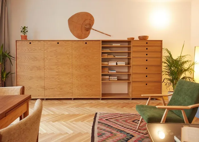 Warsaw Concierge Saska Studio